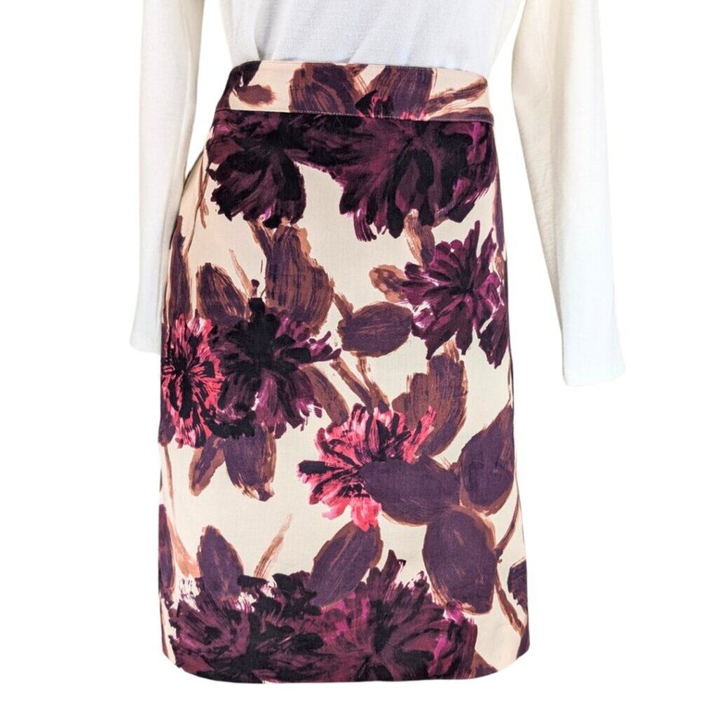 Van Heusen Size 10 Purple Floral Straight Knee Length Lined Pencil Skirt